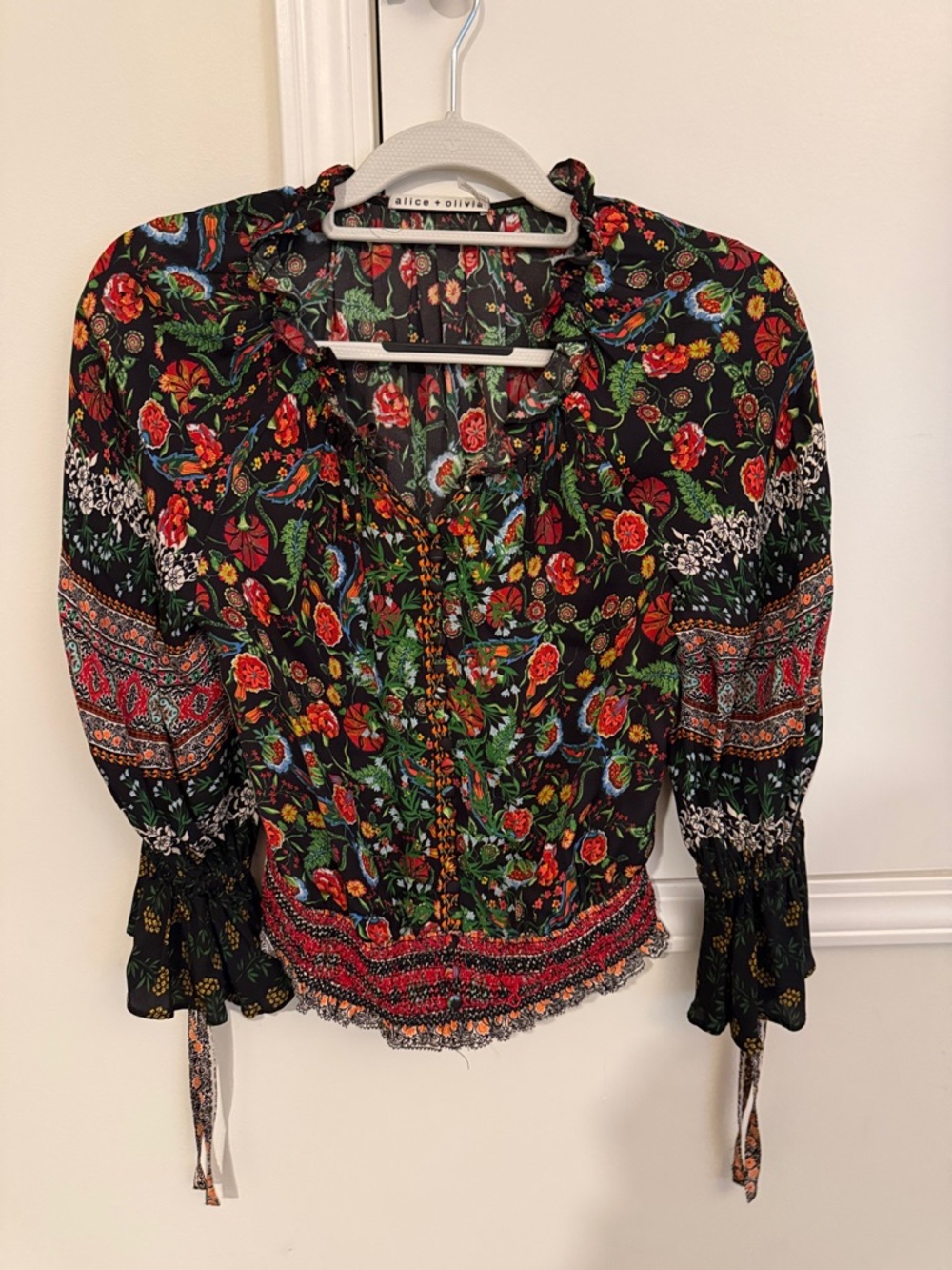 Alice + Olivia Black Floral Ruffle Tie-Neck Peasant Blouse